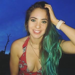 Meet your Posher, Abby